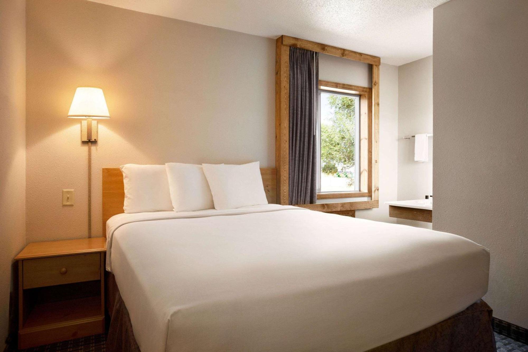 Travelodge By Wyndham Edgemont Ngoại thất bức ảnh